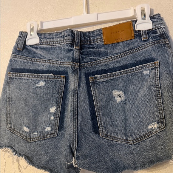 Zara Distressed Blue Jean Shorts - Picture 6 of 10
